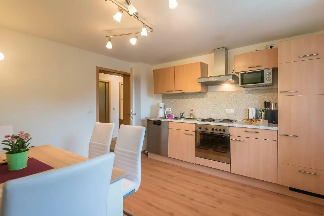 Apartmenthaus Am Erlbach Buch am Erlbach