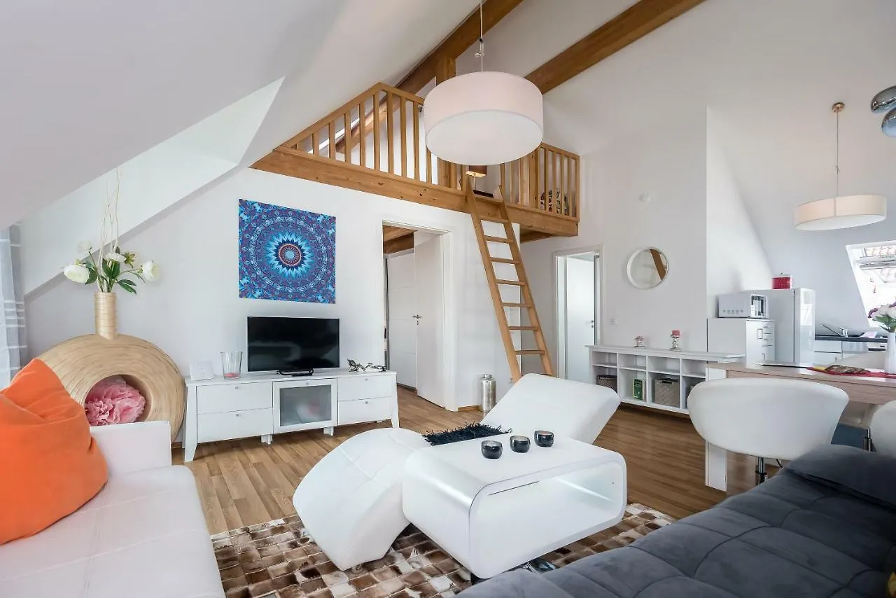 Apartmenthaus Am Erlbach Buch am Erlbach 0*,  Germany